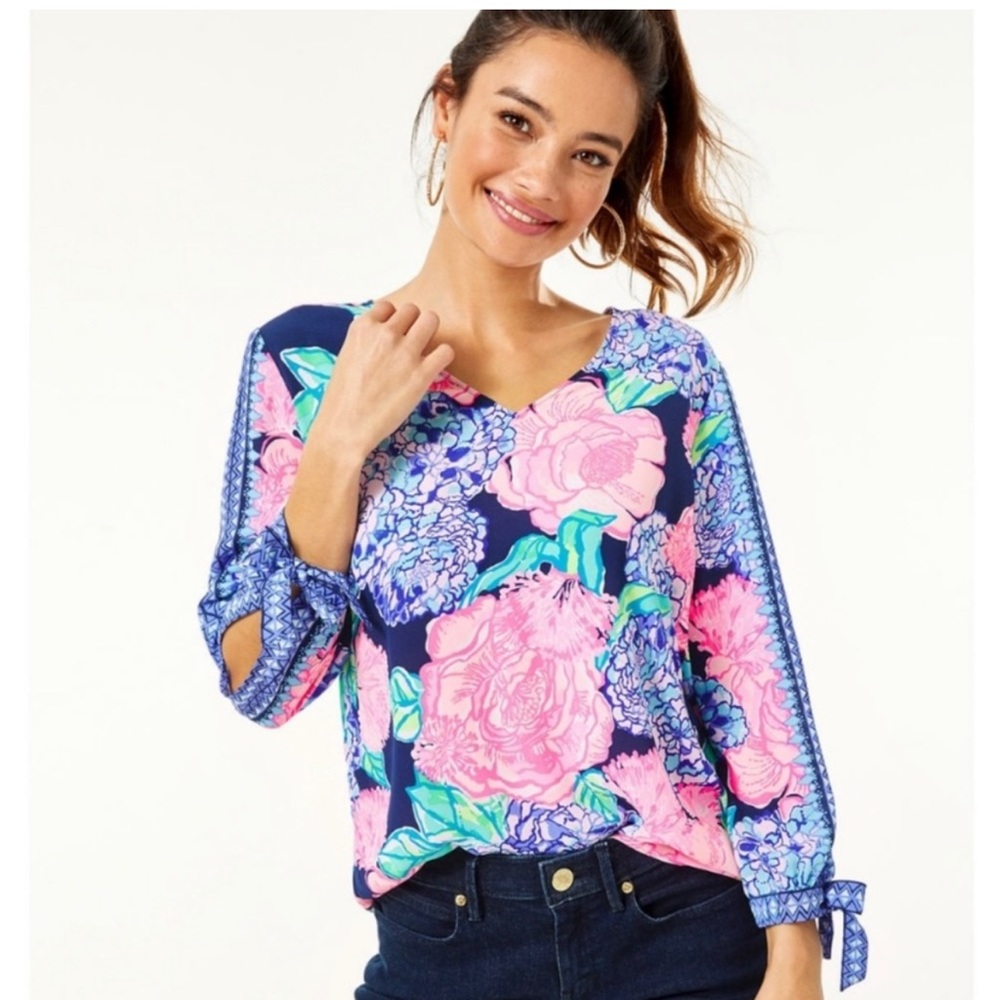 - NWOT -Lilly Pulitzer ALEAH TOP High Tide Navy Hey Bouquet Pink Blue Size S